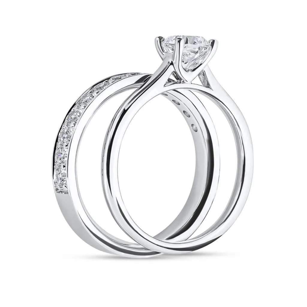 New Bridal Eternity enstens diamantring cushion 0,70 ct Ringer