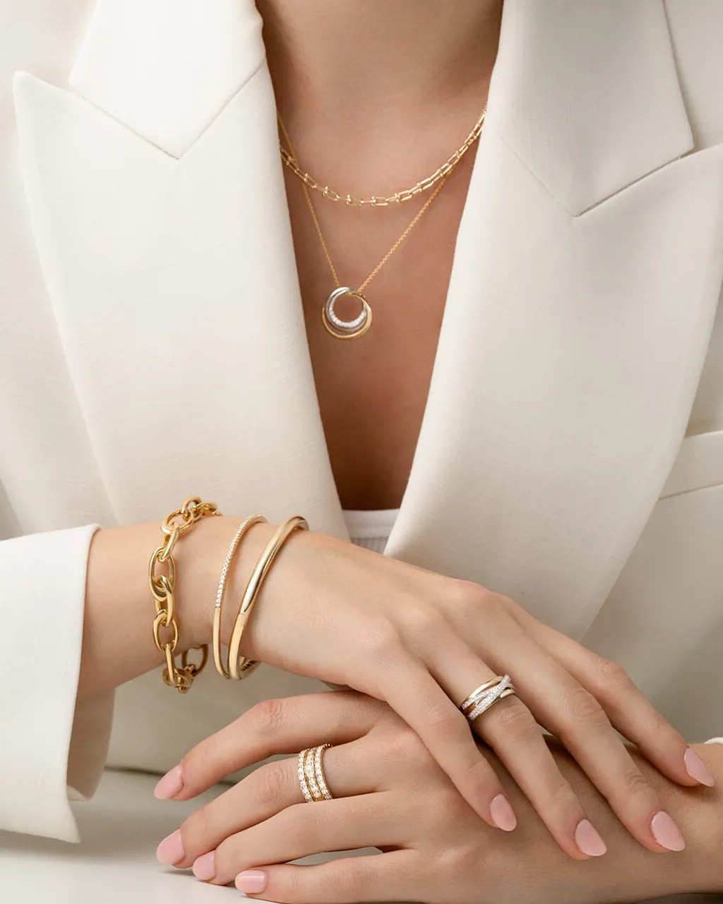 Sale Diamantarmring 0,68ct i gult gull Armbånd
