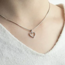 Hot Diamanthjerte 0,15 carat Halssmykker