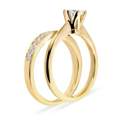 Sale Diamantring 0,26 ct band ring i gult gull Ringer