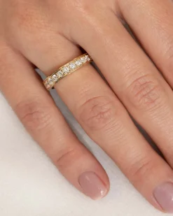 Sale Diamantring gult gull - Eternity Positano 0,75ct Ringer