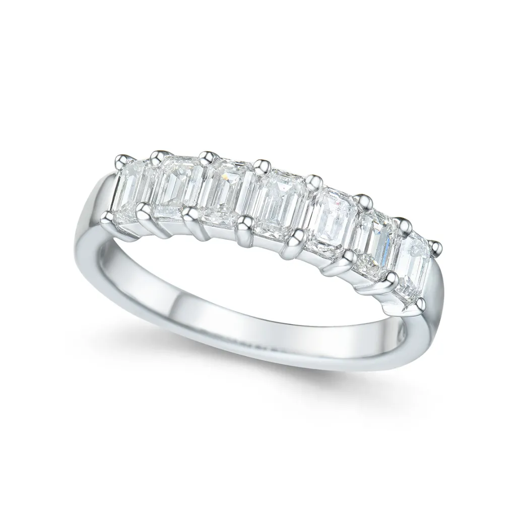 Online Diamantring i hvitt gull smaragd-slip 1,07 ct Ringer