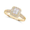 New Diamantring med princess cut og brillianter i gult gull Ringer