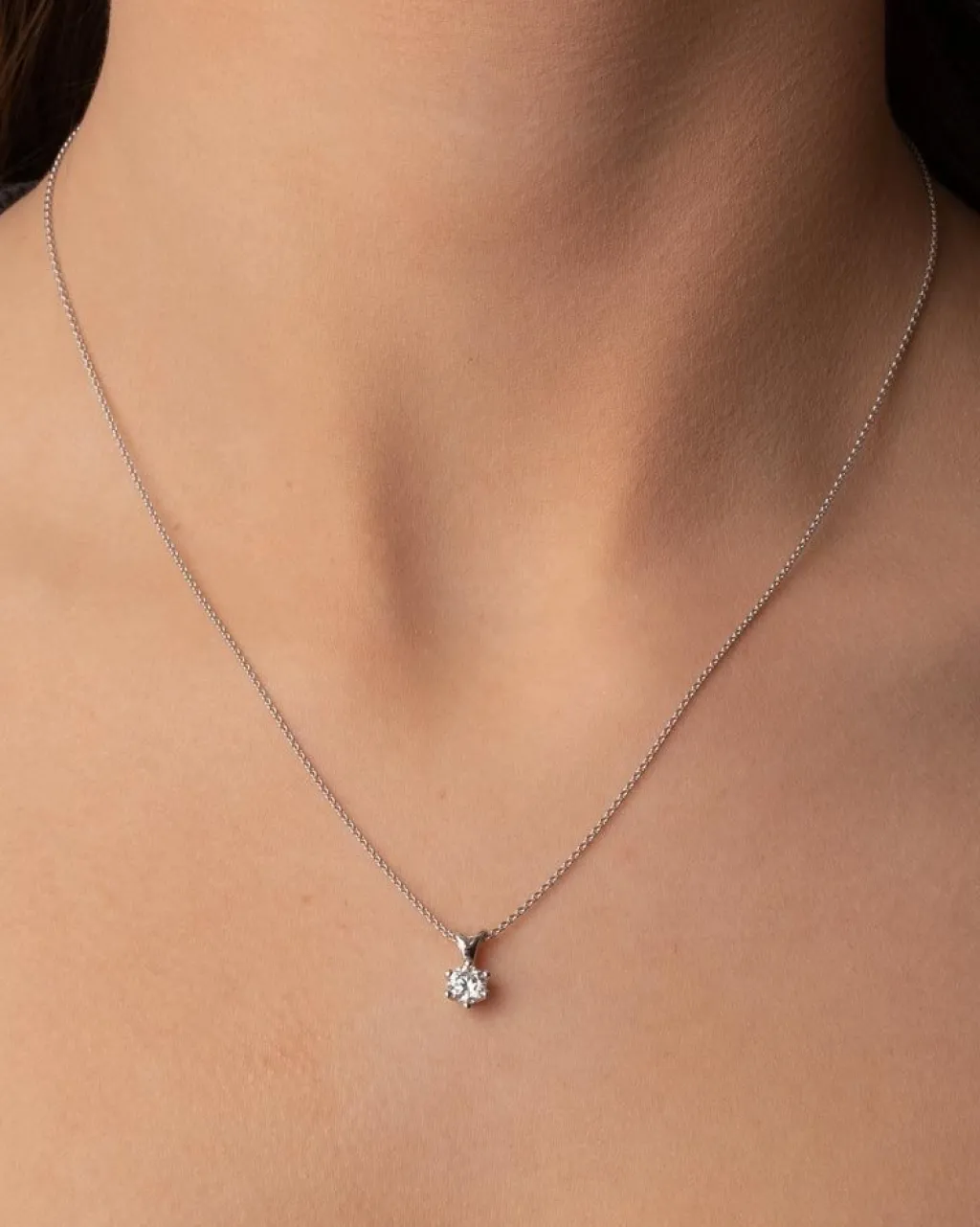 Hot Elegance diamantanheng 0,50 ct Halssmykker