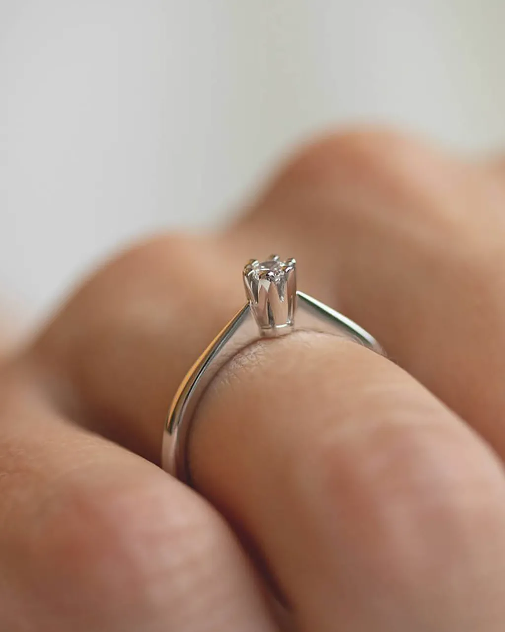 Clearance Elegance diamantring 0,10 ct Ringer