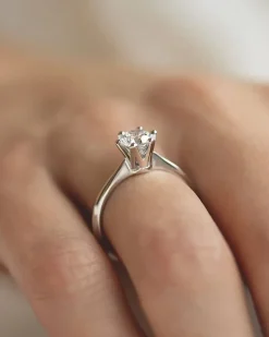 Clearance Elegance diamantring 0,70 ct Ringer