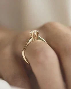 Best Elegance diamantring 0,70 ct gult gull Ringer