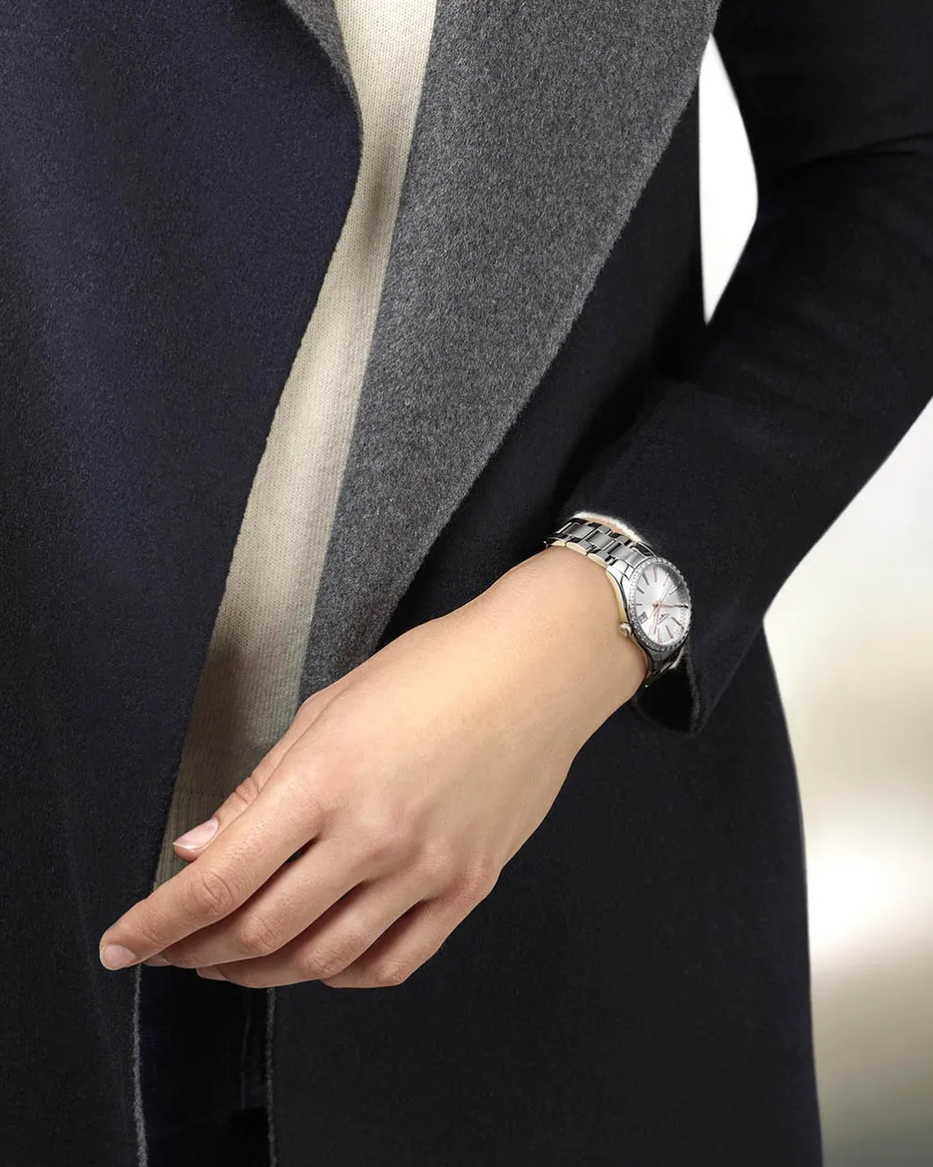 Outlet Conquest Classic sølv med diamanter 34 mm Klokker Med Diamanter | Til Henne