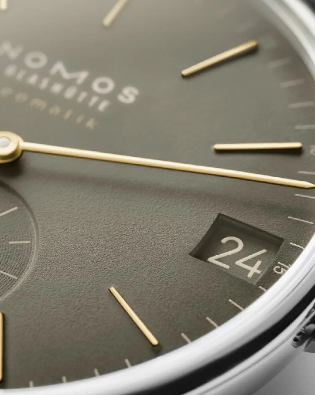 Best NOMOS Glashütte Orion Neomatik 40,5 mm Date Olivengrønn Til Henne | Til Han
