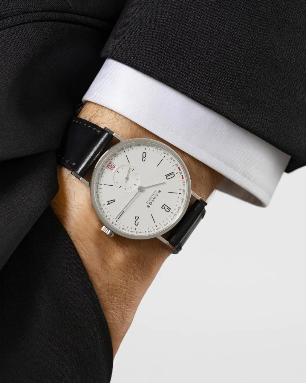 Outlet NOMOS Glashütte Tangente 2date 37,5 mm Til Han