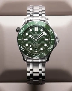 New Seamaster Diver 300 M Master Chronometer 42 mm grønn Dykkerklokker | Til Han
