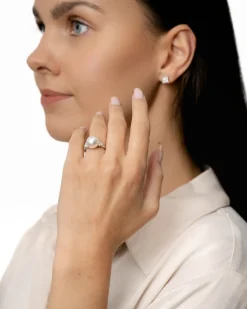 New Perlering i 18 karat hvitt gull med diamanter 0,17 ct Ringer