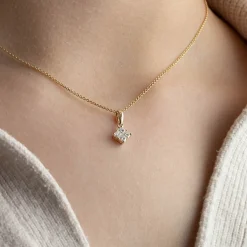 Sale Princess cut 0,36 ct diamantanheng gult gull Halssmykker