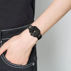 Clearance True Square svart 29 mm Til Henne