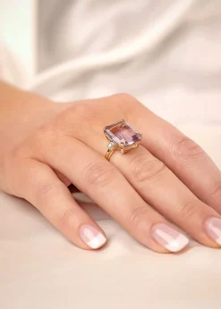 Fashion Ring i gult gull med lilla ametyst 10,05 ct Ringer