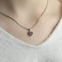 New Safirsmykke hjerteanheng Halssmykker