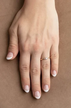 Best 3-stens hvitt og gult gull ring med diamanter 0,14 ct Ringer